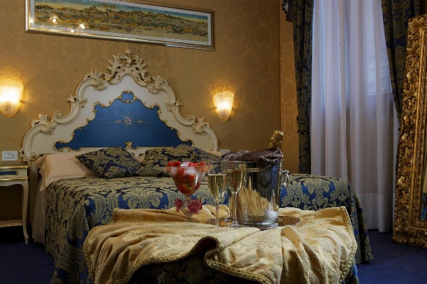 Hotel Becher image 3